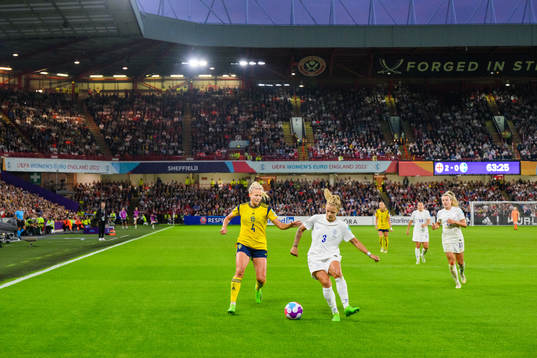 Hanna Glas of Sweden and Rachel Daly of England