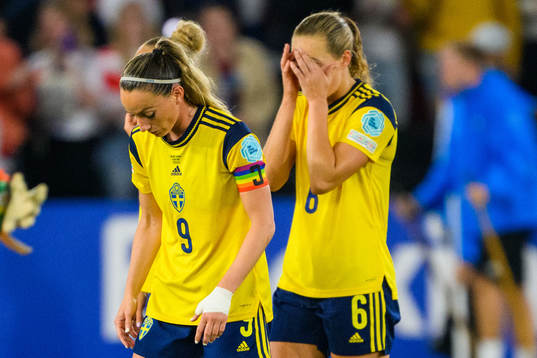 Kosovare Asllani and Magdalena Eriksson of Sweden looks
