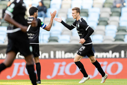 Västerås SKs Viktor Granath jublar
