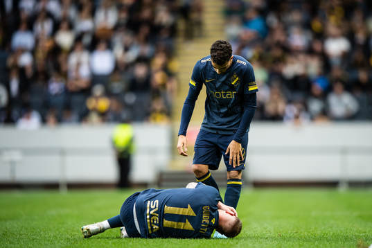 John Guidetti of AIK in pain