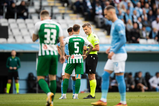 Nicolas Gorobsov of Zalgiris Vilnius and Moustafa Zeidan of
