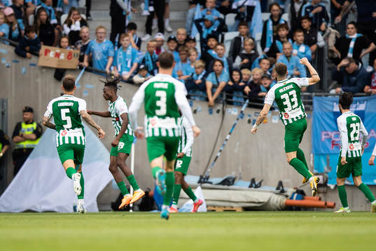 Kehinde Mathias Oyewusi of Zalgiris Vilnius celebrates