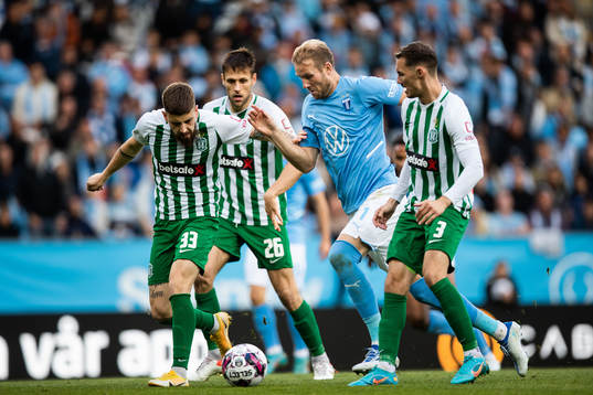 Marko Milickovic and Mario Pavelic of Zalgiris Vilnius