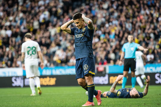 Nicolas Stefanelli of AIK looks dejected