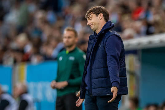 Milos Milojevic, head coach of Malmö FF looks dejected