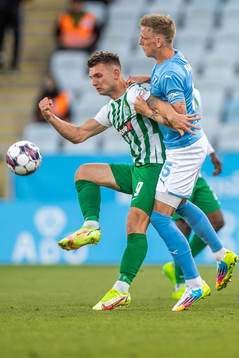 Donatas Kazlauskas of Zalgiris Vilnius and Søren Rieks of