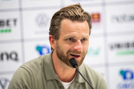 Bartosz Grzelak, head coach of AIK