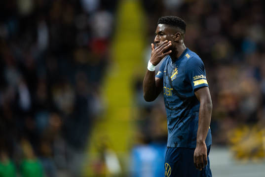 Josafat Mendes of AIK looks dejected