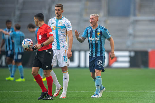 Victor Edvardsen of Djurgården reacts