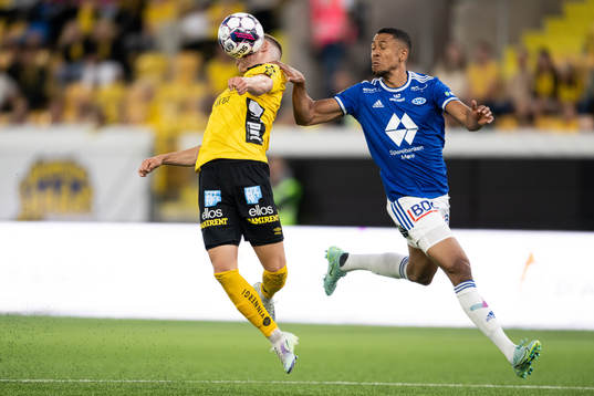 Jacob Ondrejka of Elfsborg and Mathis Bolly of Molde