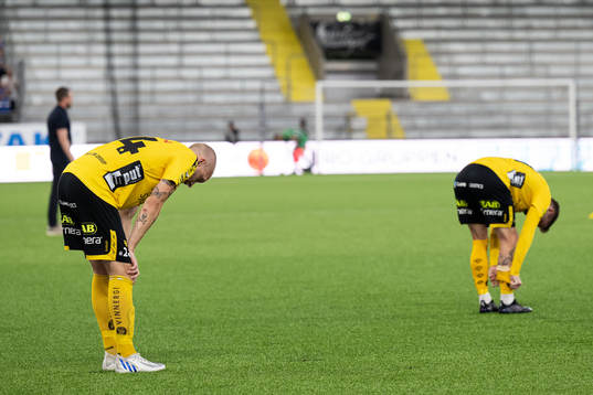 Players of Elfsborg looks dejected