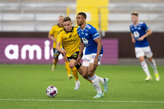 Jacob Ondrejka of Elfsborg and Mathis Bolly of Molde