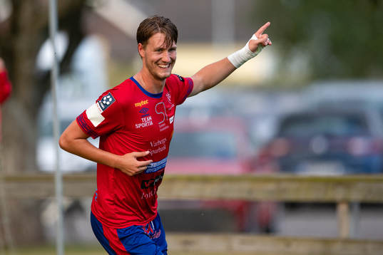 Tvååkers Hugo Svensson jublar
