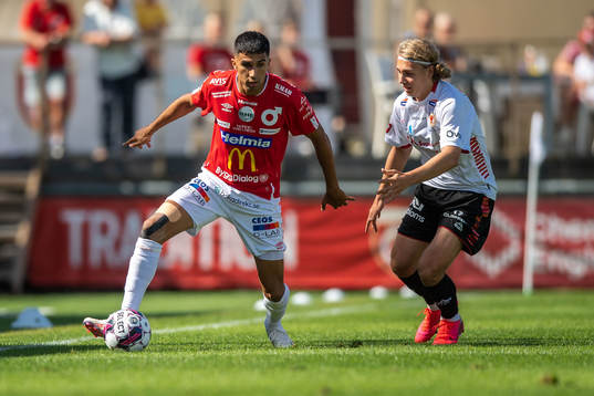 Degerfors Elyas Bouzaiene och Kalmars Sebastian Nanasi