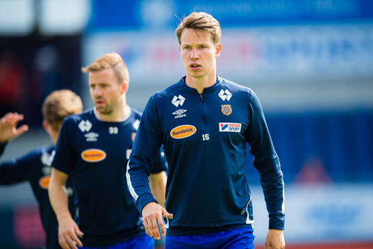 Kristoffer Ødemarksbakken of Aalesund warms up