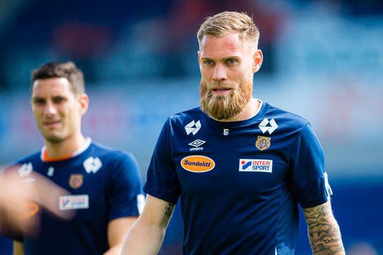 David Thomas Fällman of Aalesund warms up