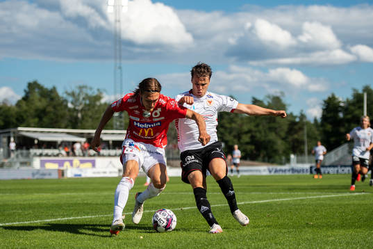 Degerfors Gustav Granath och Kalmars Simon Skrabb