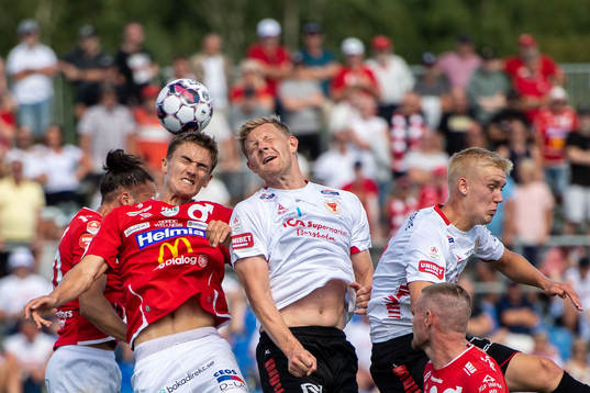 Degerfors Gustaf Lagerbielke och Kalmars Lars Sætra