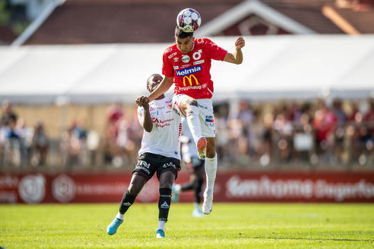Kalmars Papa Alioune Diouf och Degerfors Diego Campos