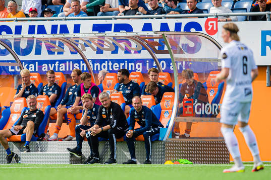 Roger Naustan, assistant coach of Aalesund, and Lars Arne