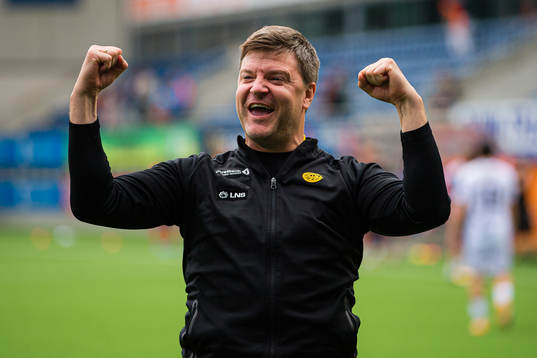 Aasmund Bjørkan, assistant coach of Bodø/Glimt, celebrates