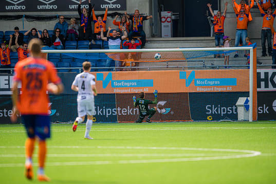Kristoffer Ødemarksbakken of Aalesund scores the 1-1 goal