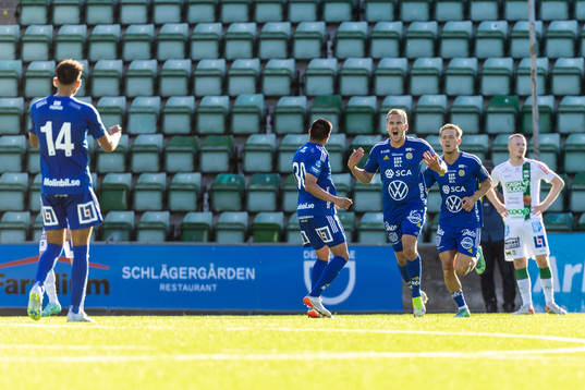 Sundsvalls Pontus Engblom jublar