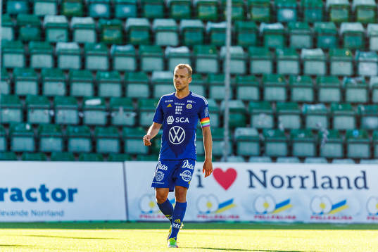 Sundsvalls Pontus Engblom deppar edfter fotbollsmatchen i