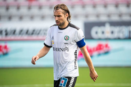 Örebros Kevin Walker deppar
