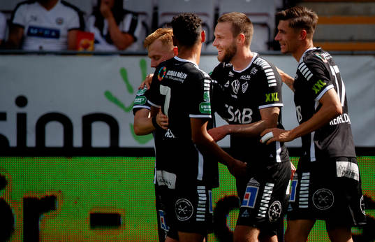 Brage Niklas Söderberg jublar
