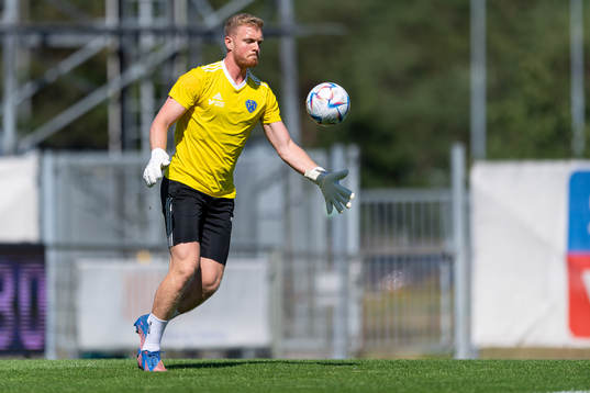 Falkenbergs målvakt Tim Erlandsson före fotbollsmatchen i