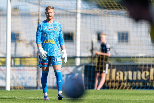 Falkenbergs målvakt Tim Erlandsson