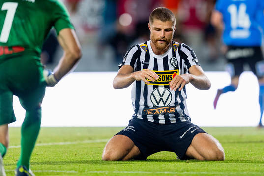 Landskronas Erik Hedenquist deppar
