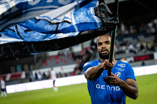 Halmstads Phil Ofosu-Ayeh jublar