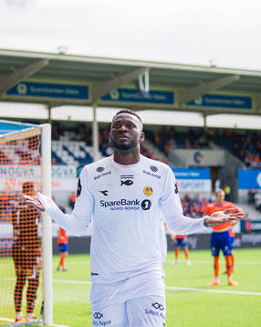 Victor Okoh Boniface of Bodø/Glimt celebrates