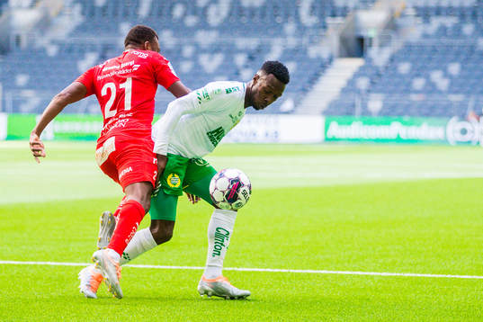 Värnamos Abdussalam Magashy och Hammarbys Shaquille Pinas