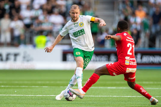 Hammarbys Darijan Bojanic och Värnamos Abdussalam Magashy