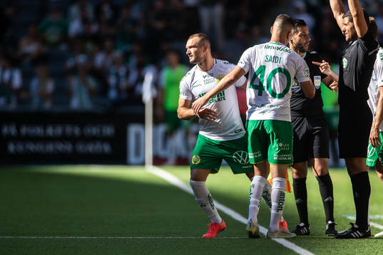 Hammarbys Veton Berisha byts in