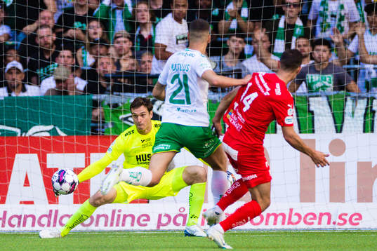 Värnamos Marcus Antonsson gör 0-1 bakom Hammarbys