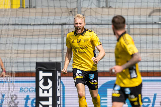 Elfsborgs Sveinn Guðjohnsen jublar