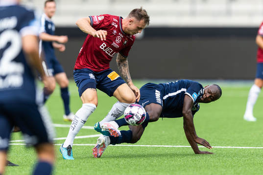 Örgrytes Marcus Haglind Sangre och Utsiktens Nsima Peter