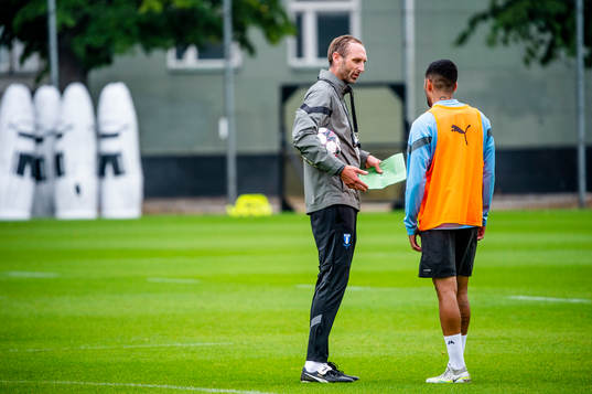 Sportchef och tränare Andreas Georgson och Sergio Pena