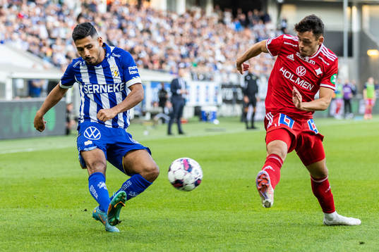 IFK Göteborgs Hosam Aiesh och IFK Norrköpings Laorent