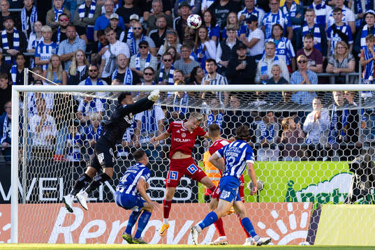 IFK Göteborgs målvakt Warner Hahn och IFK Norrköpings