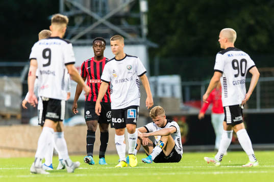 Örebros Niclas Bergmark deppar