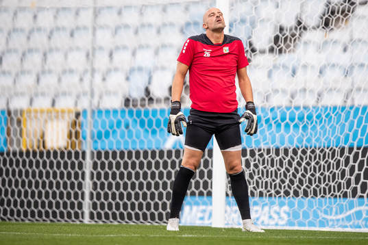 Goalkeeper Lucas Fox