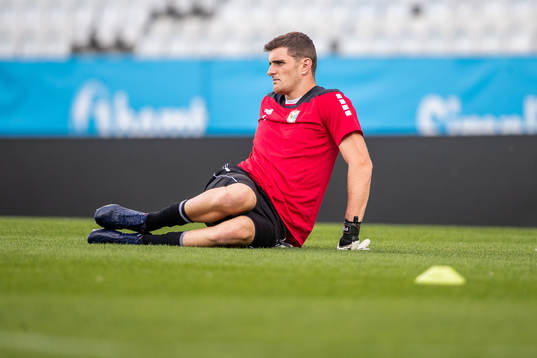 Goalkeeper Lucas Fox