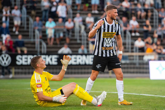 Skövdes målvakt David Engelbrektsson och Landskronas Erik