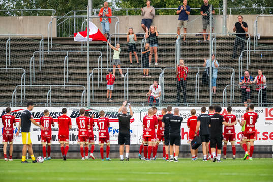 Skövdes spelare jublar