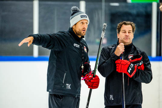 Tränare Tomas Kollar och assisterande tränare Petri